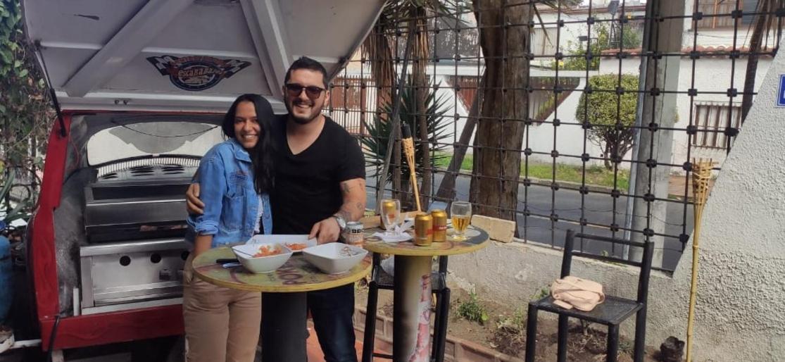 Acogedor Hostal Usaquen La Parada Del Tren Μπογκοτά Εξωτερικό φωτογραφία