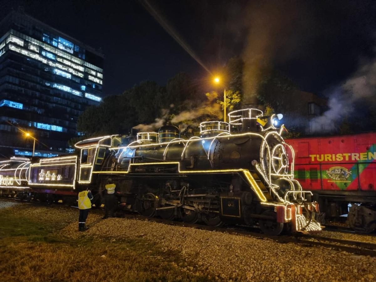 Acogedor Hostal Usaquen La Parada Del Tren Μπογκοτά Εξωτερικό φωτογραφία